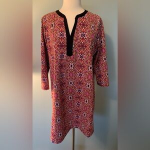 Lands End multicolor stretchy swimsuit coverup, size XL. Like rash guard fabric.